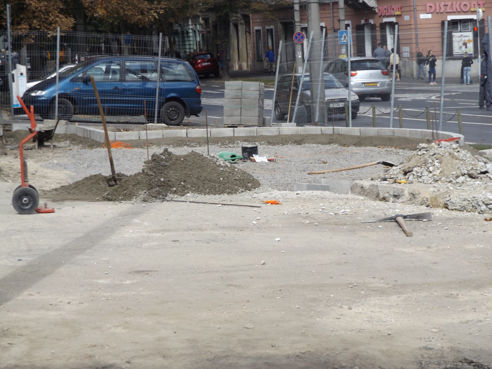 Táncsics tér fejlesztése 6