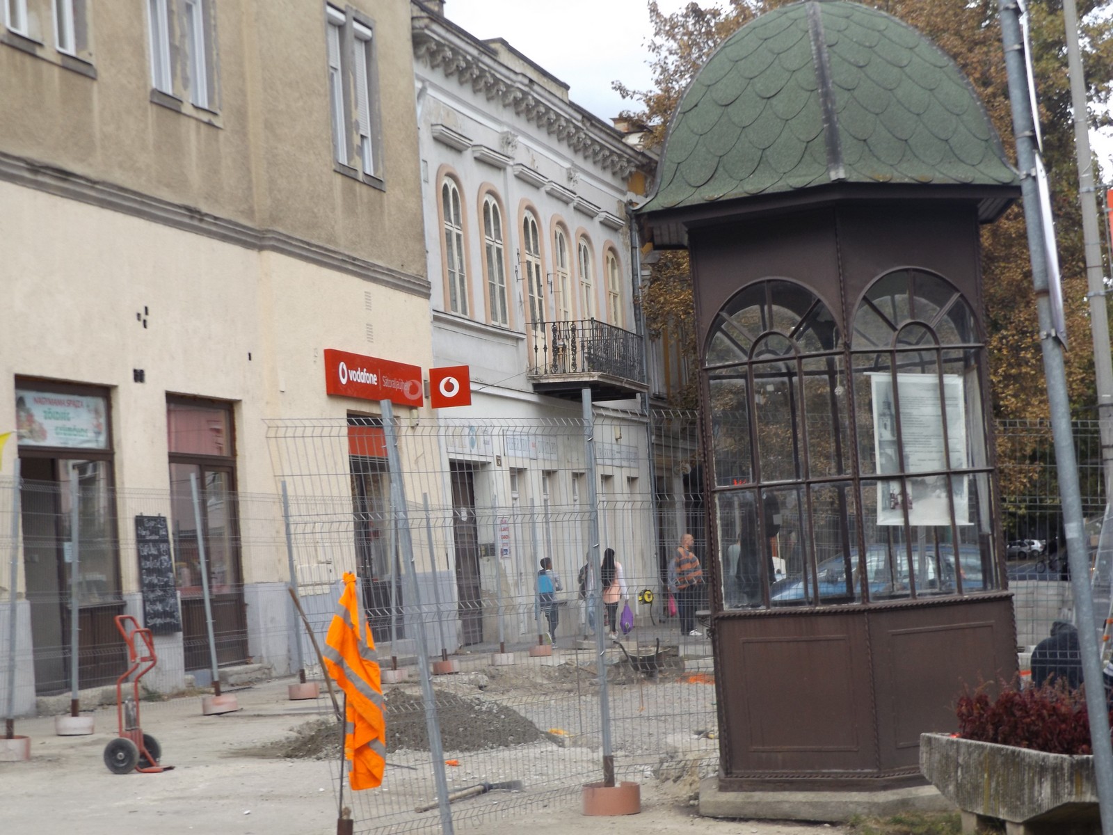 Táncsics tér fejlesztése 8